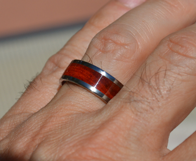 Titanium Wood Ring Exotic Red Heart Wood 8mm Mens or Ladies Bands Size 4 5 6 7 8 9 10 11 12 13 14 15 16 17 18 19 20 Half Sizes